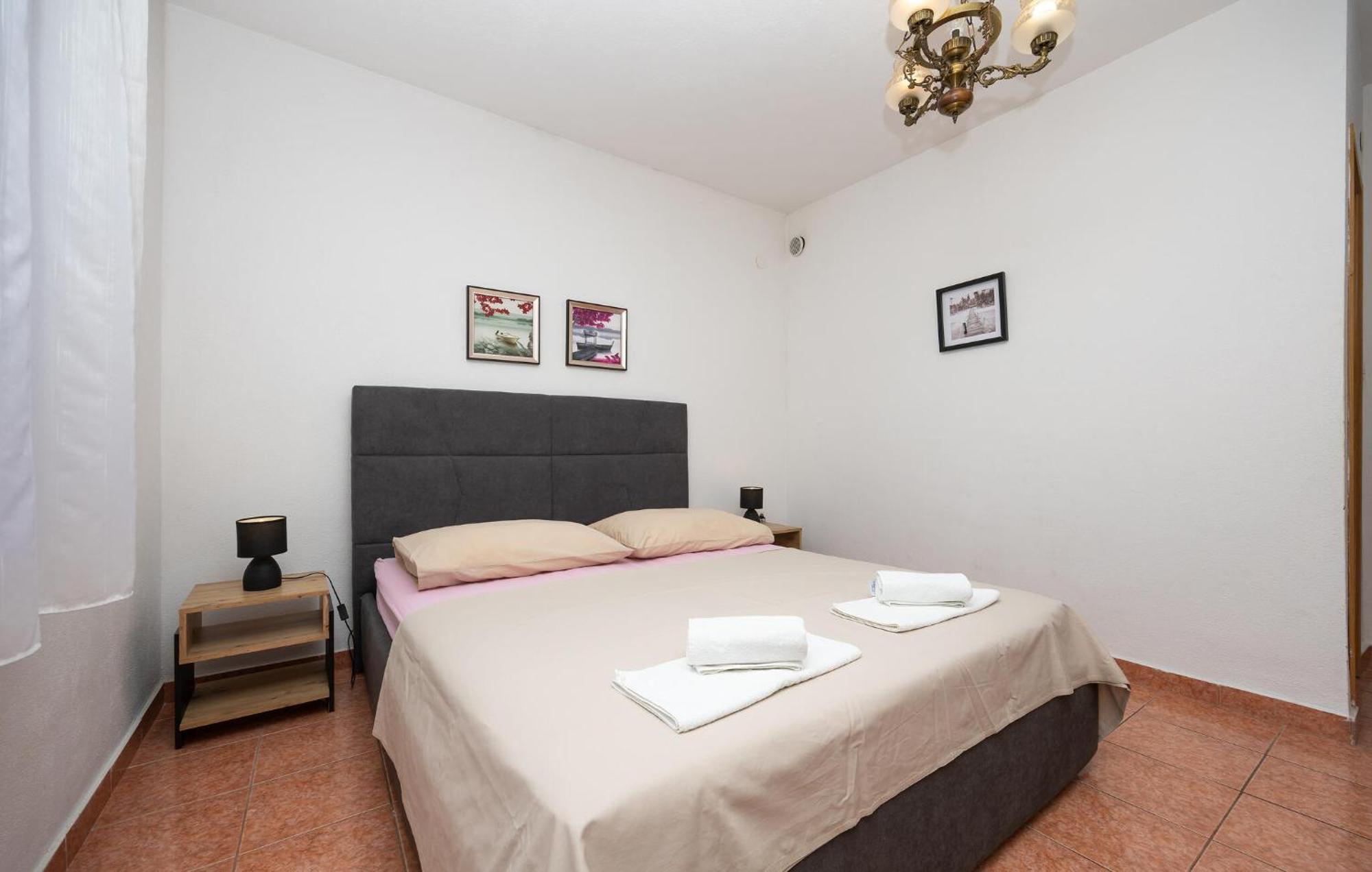 3 Bedroom Gorgeous Apartment In Trogir Dış mekan fotoğraf